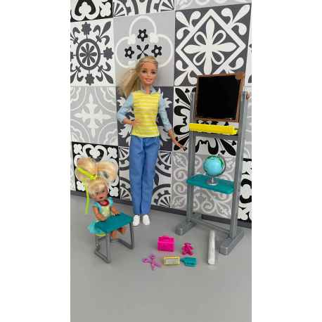 BARBIE Maitresse d'école