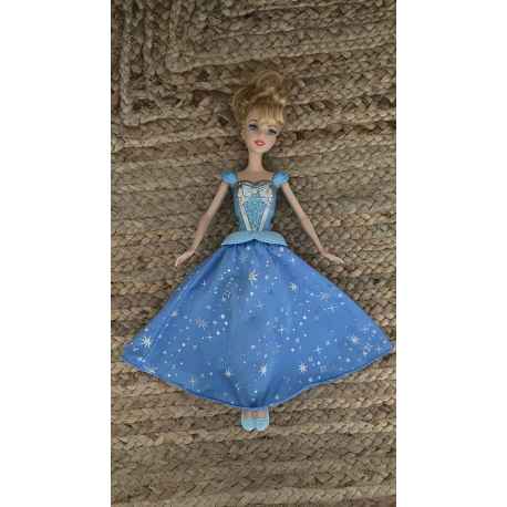 poupée Cendrillon Virevoltante