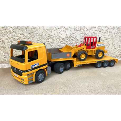 BRUDER Camion Plateau + Tractopelle