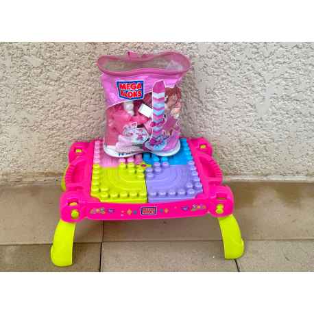 Table MEGABLOKS Princesses + Briques
