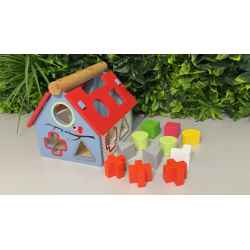 Maison à formes en bois