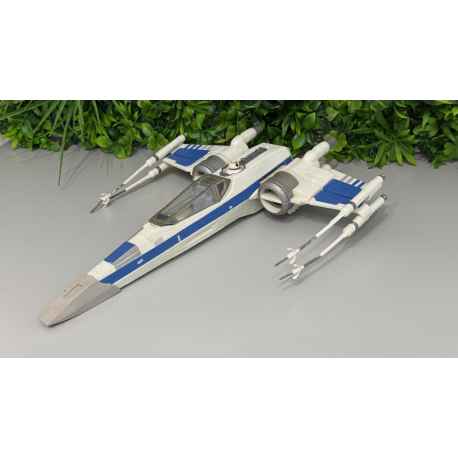 Vaisseau STAR WARS X-WING