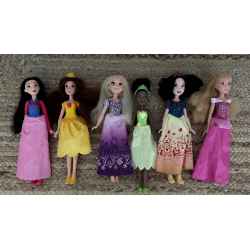 Lot de 6 poupées Disney